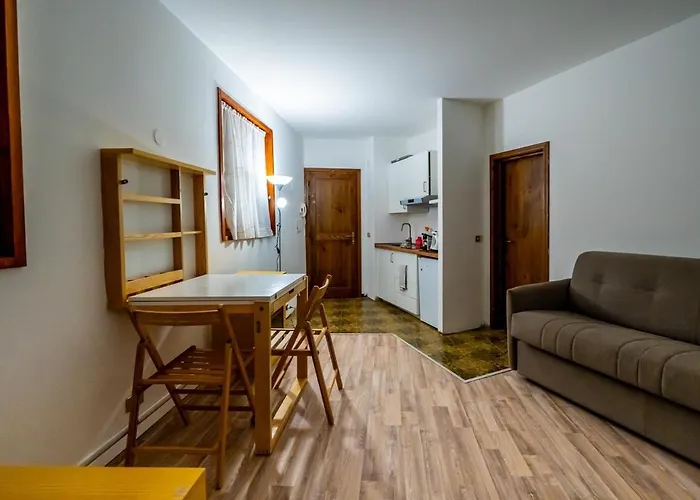 Cervinia In Out - Peak Breuil-Cervinia