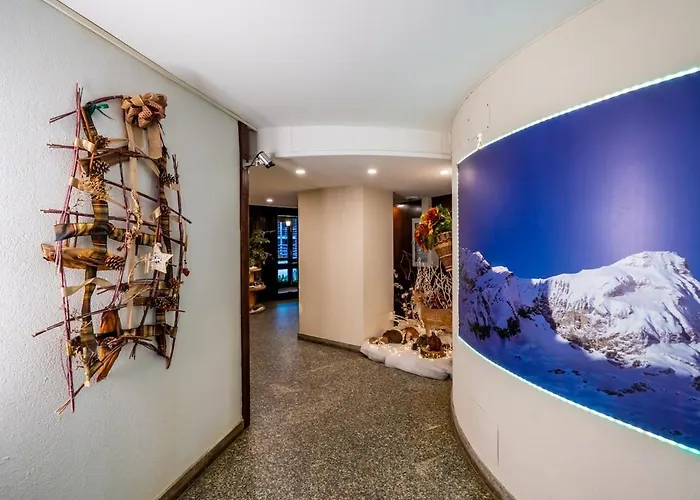 Cervinia In Out - Peak